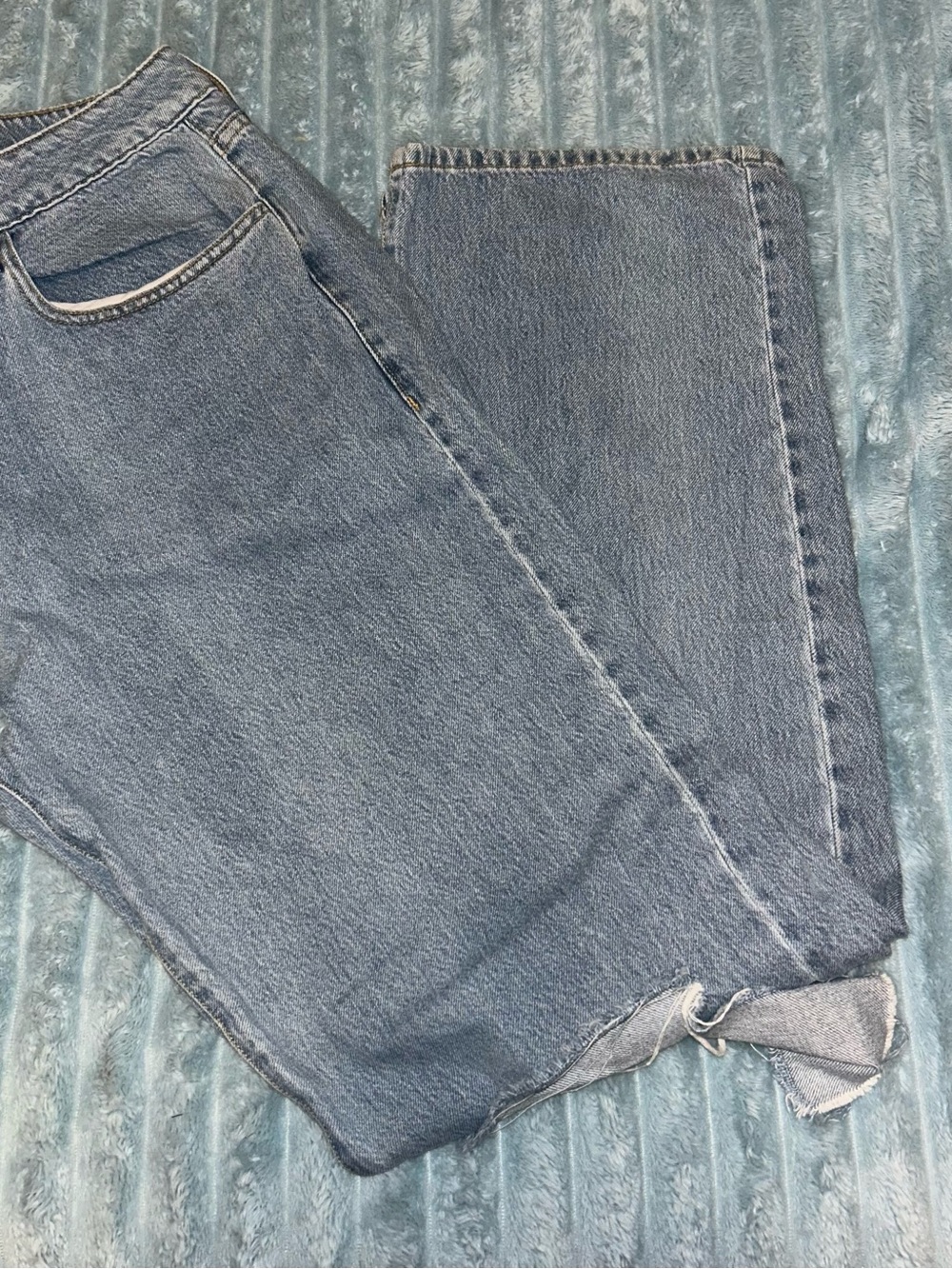 Fashion Nova Women's Straight Leg Jeans - Light Blue Wash